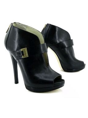 Michael Kors Guiliana Bootie Size 8.5